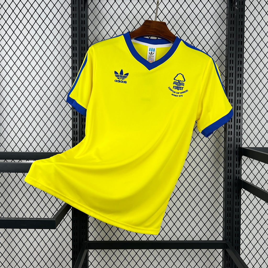 Nottingham Forest Visitante 77/78