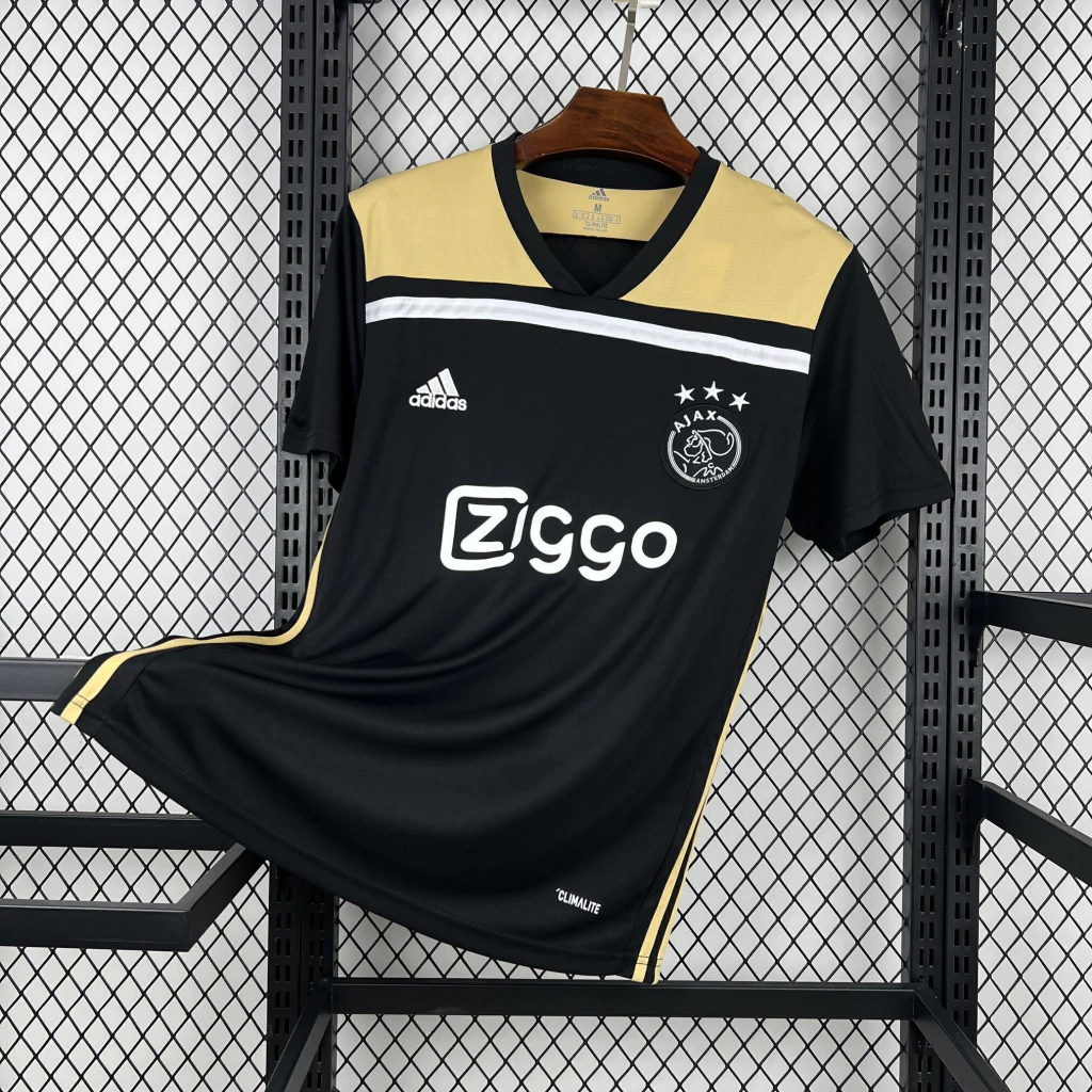Ajax Visitante 18/19