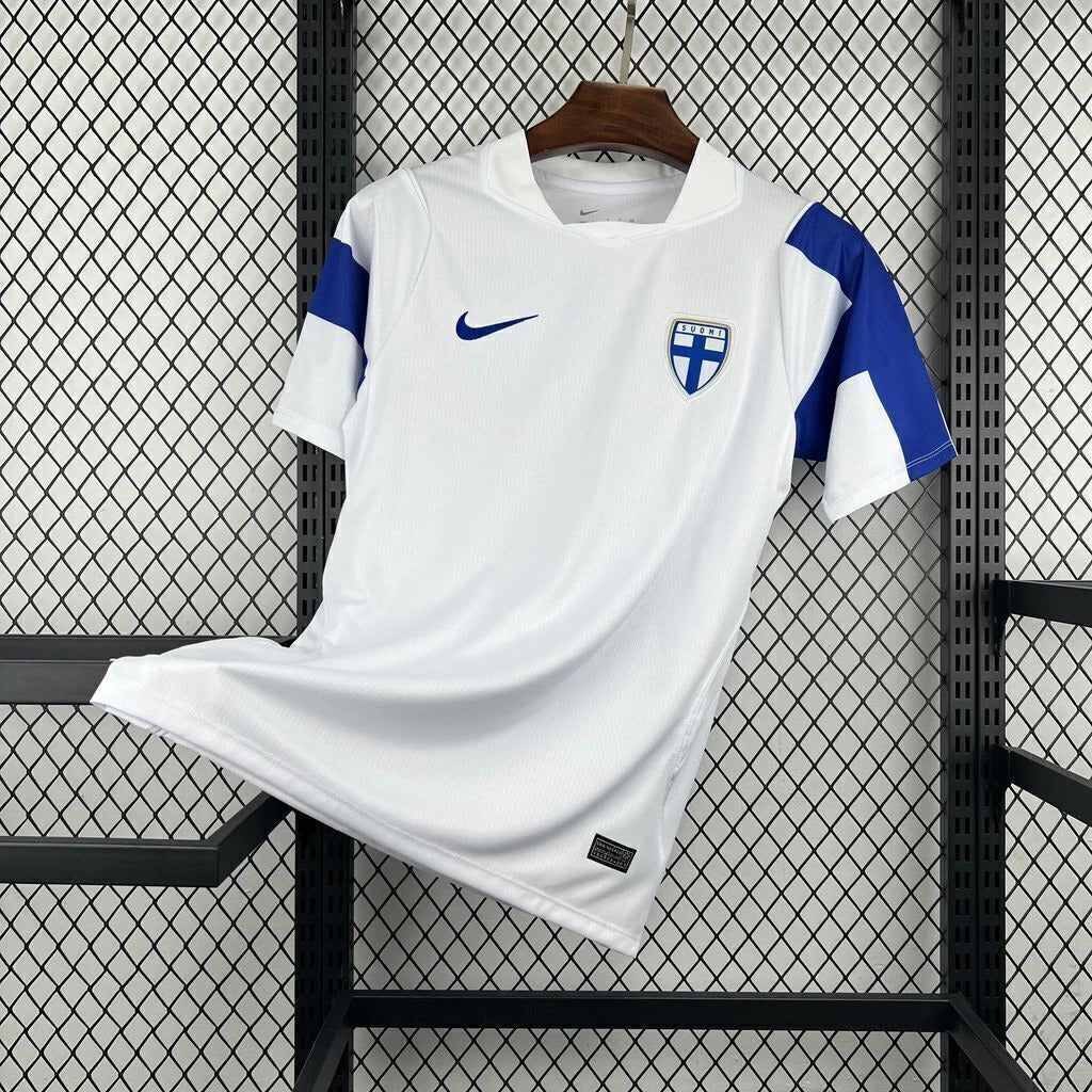 Finlandia Visitante 26/27