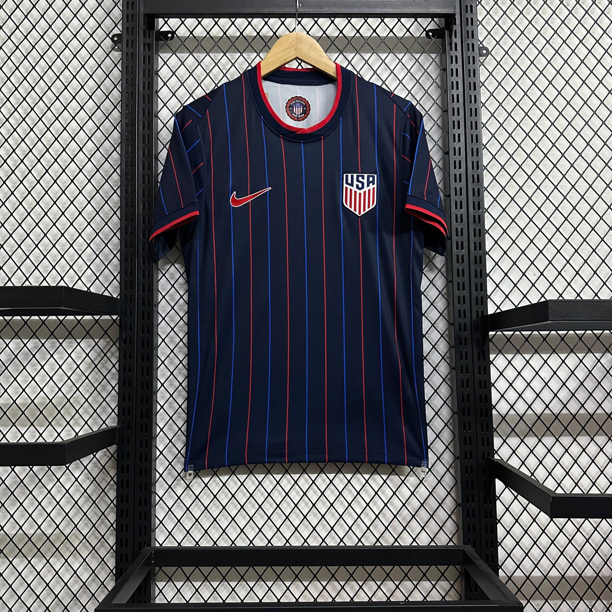 Estados Unidos Visitante 25/26