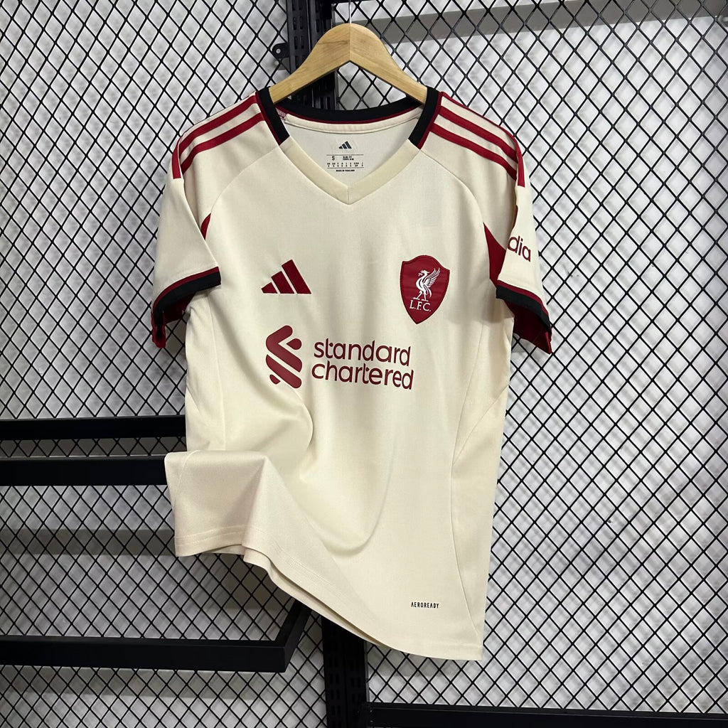 Liverpool Visitante 25/26
